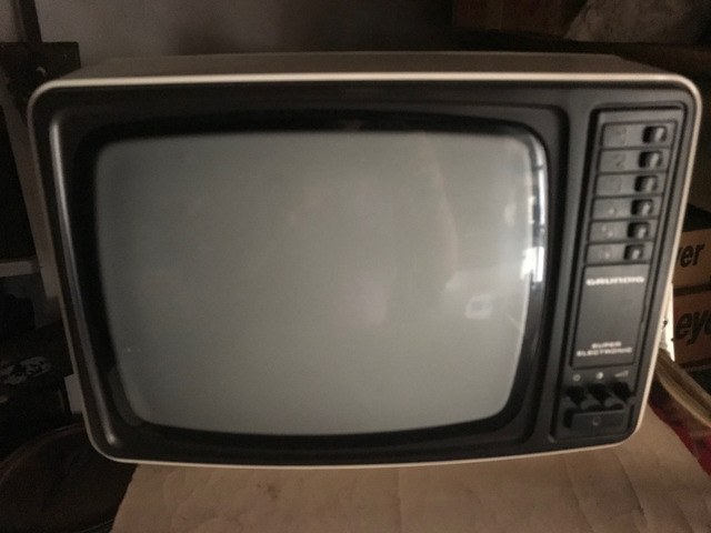 Televisore Vintage da collezione Grunding