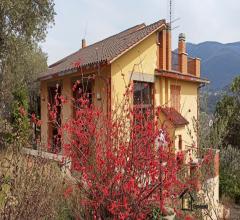 Villa di ampia metratura in posizione panoramica