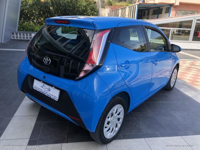 Auto - Toyota aygo 1.0 vvt-i 69 cv 5p. x-cool