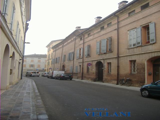 Case - Vendesi appartamento in centro storico a carpi