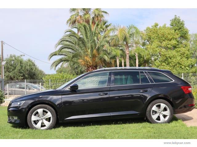 Auto - Skoda superb 2.0 tdi 150 cv scr dsg executive