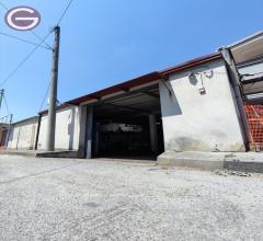 Appartamenti in Vendita - Attività artigianale in vendita a taurianova centrale