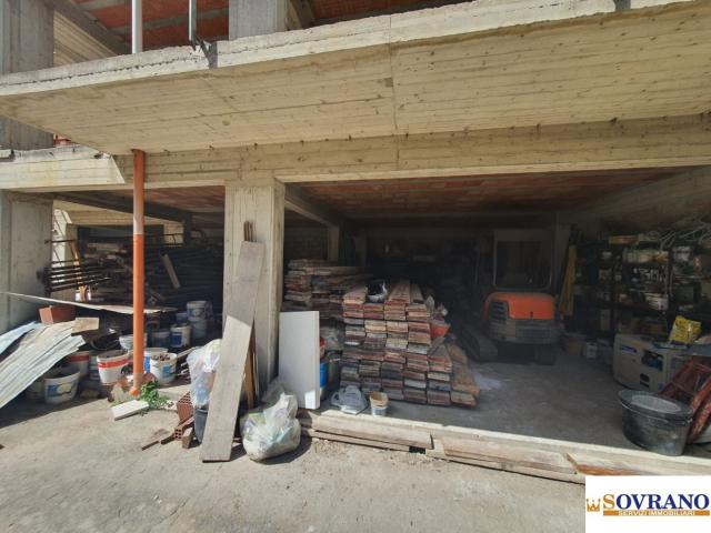 Case - Bagheria: palazzina indipendente con garage in corso di costruzione