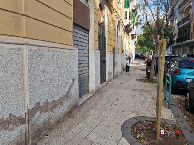 Zona via garibaldi, locale commerciale rif. fns-5112