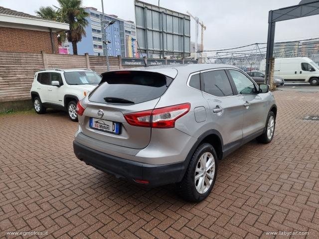 Auto - Nissan qashqai 1.6 dci 4wd acenta premium