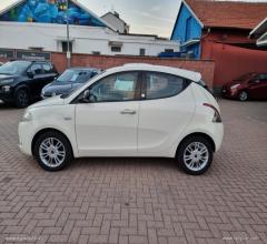 Auto - Lancia ypsilon 1.2 69 cv 5p. gpl ecochic gold