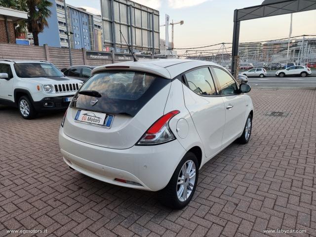 Auto - Lancia ypsilon 1.2 69 cv 5p. gpl ecochic gold