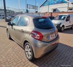 Auto - Peugeot 208 1.2 vti 82 cv 5p. access