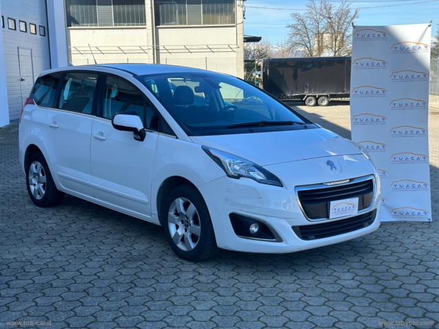 Auto - Peugeot 5008 1.6 hdi 115 cv active