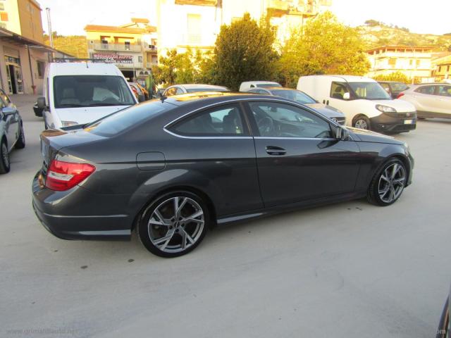 Auto - Mercedes-benz c 220 cdi blueefficiency coupÃ© executive