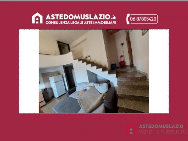 Appartamento via mezzoiuso n° 38 roma