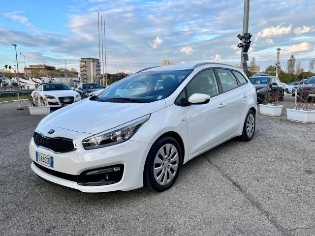 Auto - Kia cee d 1.6 crdi 110 cv sw active