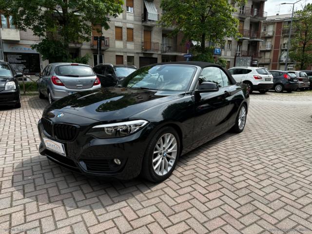 Auto - Bmw 220i cabrio advantage