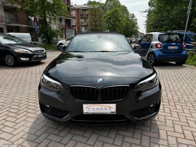 Auto - Bmw 220i cabrio advantage