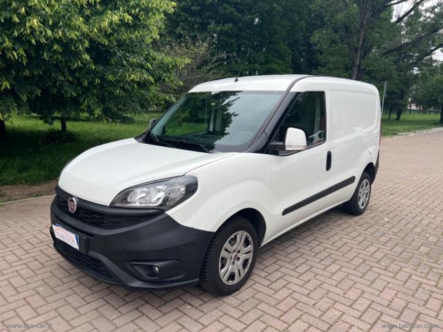 Auto - Fiat doblÃ² 1.6 mjt 95cv s&s lounge