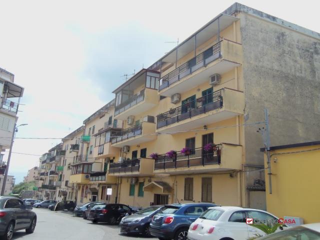 Case - Villaggio aldisio ,appartamento di 75mq