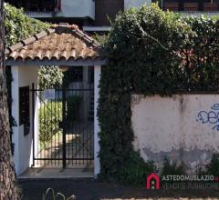 Case - Appartamento viale appio claudio (rm)