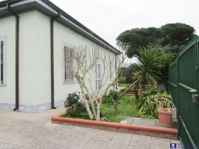 Case - Casa indipendente a fossone rif. 3237