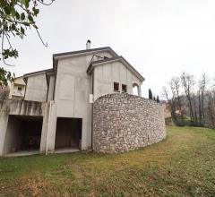 Case - Villa bifamiliare in vendita a oggiono.