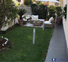 Case - Appartamento con entrata indipendente e giardino marina di carrara rif 4062