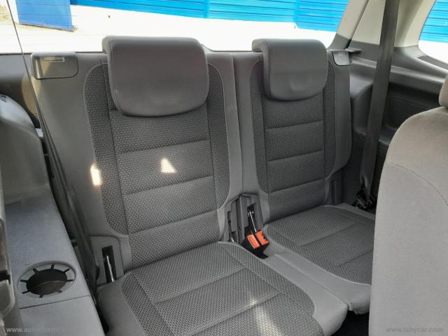 Auto - Volkswagen touran 1.6 tdi dsg comfortline