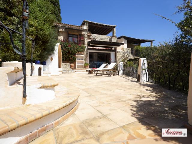 Case - Villa con piscina e vista a porto cervo marina