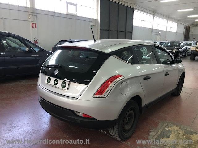 Auto - Lancia delta 1.6 mjt 105 cv silver - prezzo non trattabile