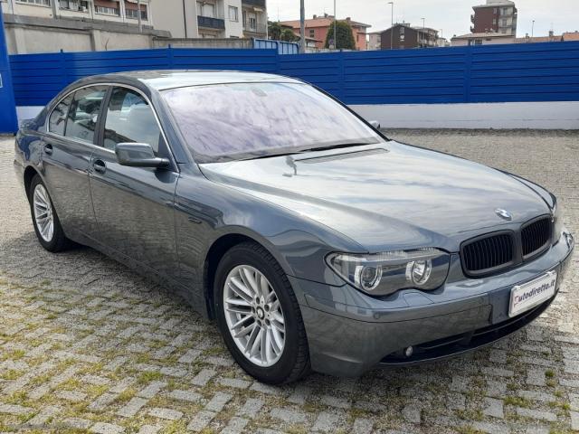 Auto - Bmw 735i