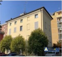 Uffici al p.t in via emilia est n. 345, modena -