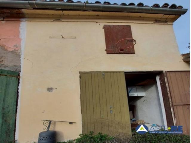 Case - Appartamento in edificio da riedificare in via e. de amicis n.3, novi di modena