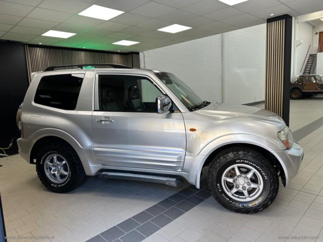 Auto - Mitsubishi pajero 3.2 16v di-d 3p. gls