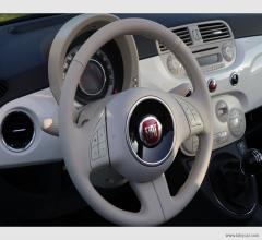 Auto - Fiat 500 c 1.2 lounge