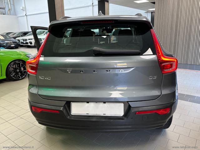 Auto - Volvo xc40 d3