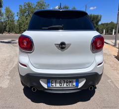 Auto - Mini mini cooper d paceman