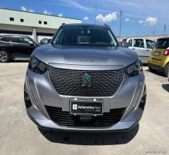 Auto - Peugeot 2008 motore elettrico 136 cv allure pack