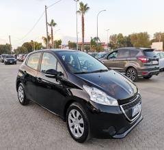 Auto - Peugeot 208 1.2 vti 82 cv 5p. active