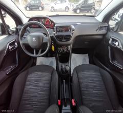 Auto - Peugeot 208 1.2 vti 82 cv 5p. active