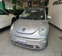 Auto - Volkswagen new beetle 1.6 cabrio