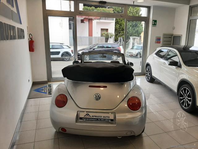 Auto - Volkswagen new beetle 1.6 cabrio