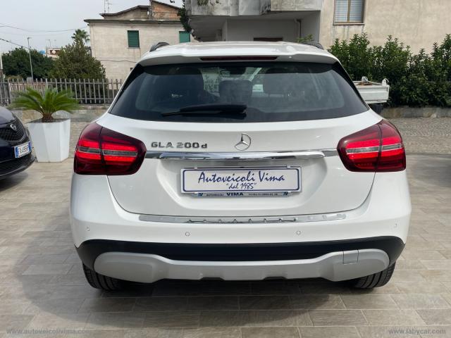 Auto - Mercedes-benz gla 200 d automatic business extra