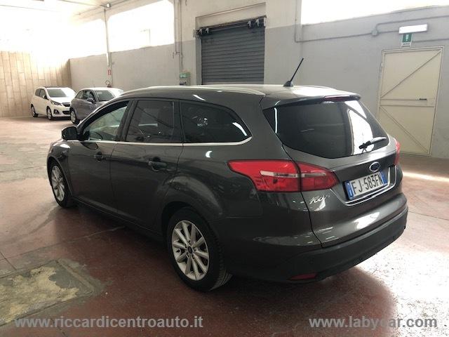 Auto - Ford focus 1.5 tdci 120 s&s pow. sw tit. bus. navy+telec.