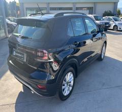 Auto - Volkswagen t-cross 1.0 tsi style