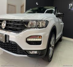 Auto - Volkswagen t-roc 2.0 tdi 150 dsg 4motion bus. bmt