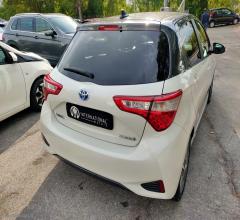 Auto - Toyota yaris 1.5 hybrid 5p. trend 'white ed.'