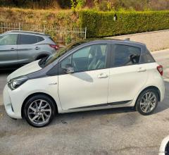 Auto - Toyota yaris 1.5 hybrid 5p. trend 'white ed.'