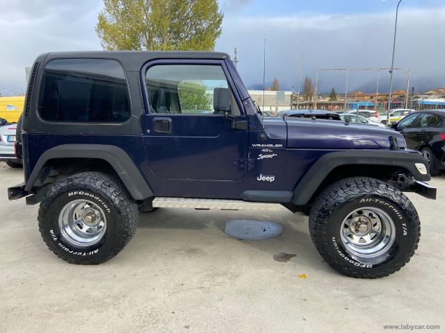 Auto - Jeep wrangler 4.0 sport