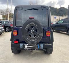 Auto - Jeep wrangler 4.0 sport