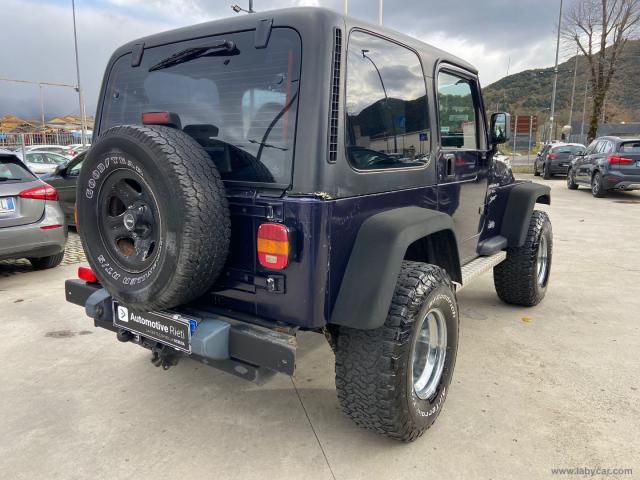 Auto - Jeep wrangler 4.0 sport