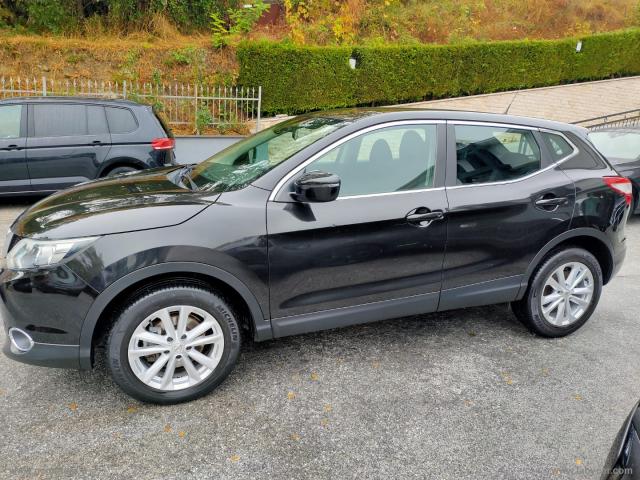 Auto - Nissan qashqai 1.5 dci acenta