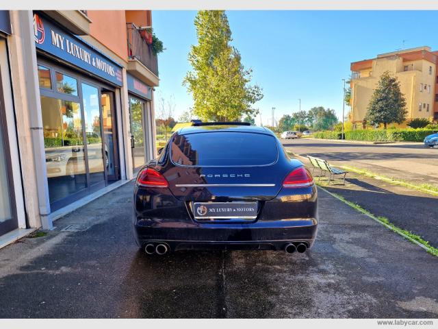 Auto - Porsche panamera 4.8 4s